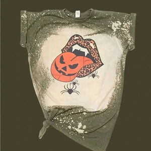 Halloween Pumpkin 🎃 Tongue Bleached Tee